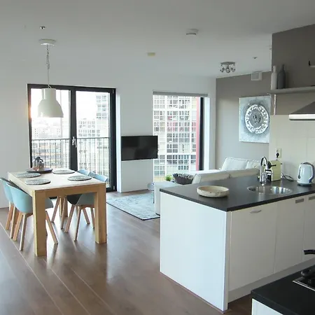 Apartment Red Apple Centre Luxury 2 Bedroom