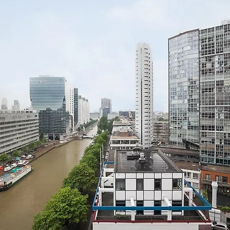 Red Apple Centre Luxury 2 Bedroom Apartment Rotterdam